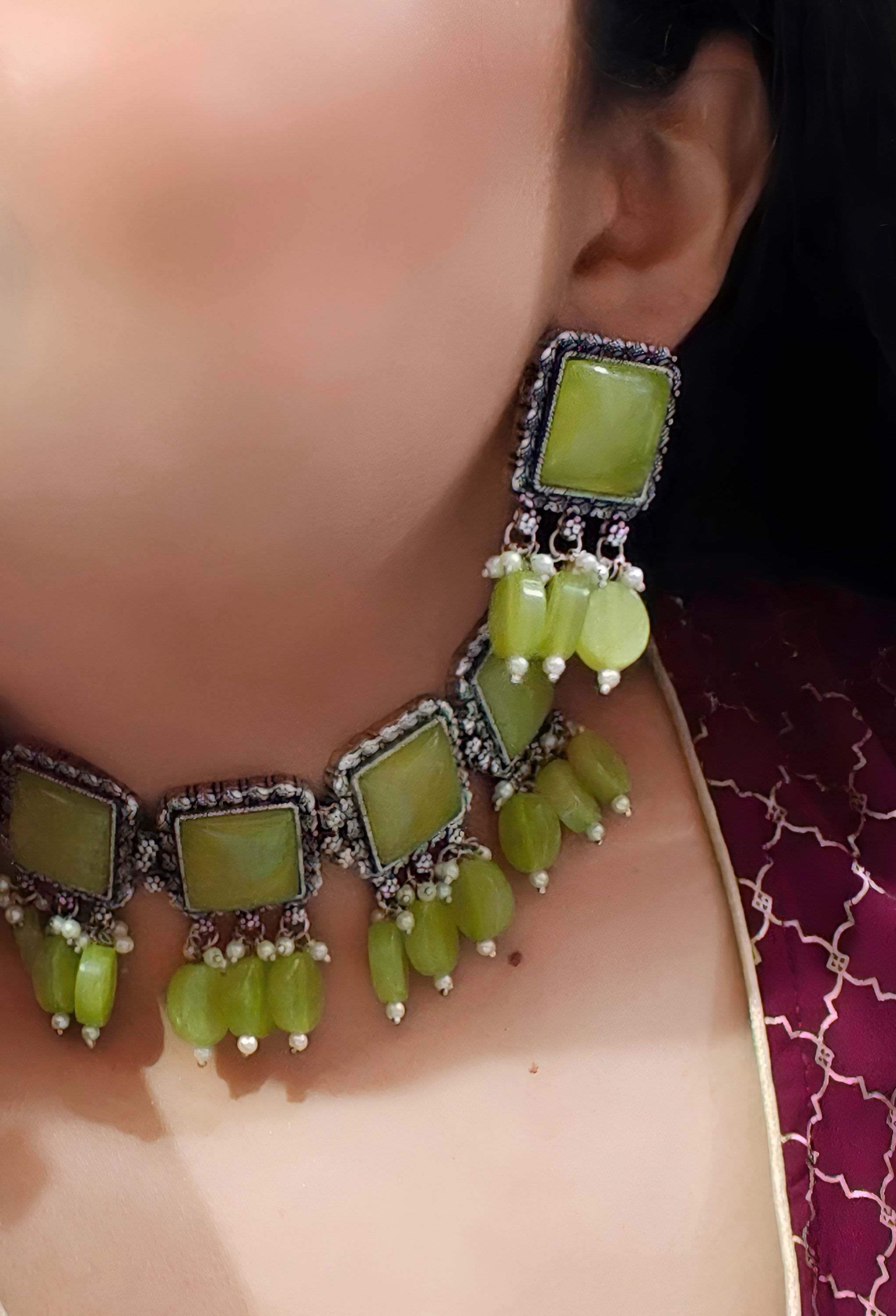VYAVI Premium Raisin Choker Necklace Set: Lime Green
