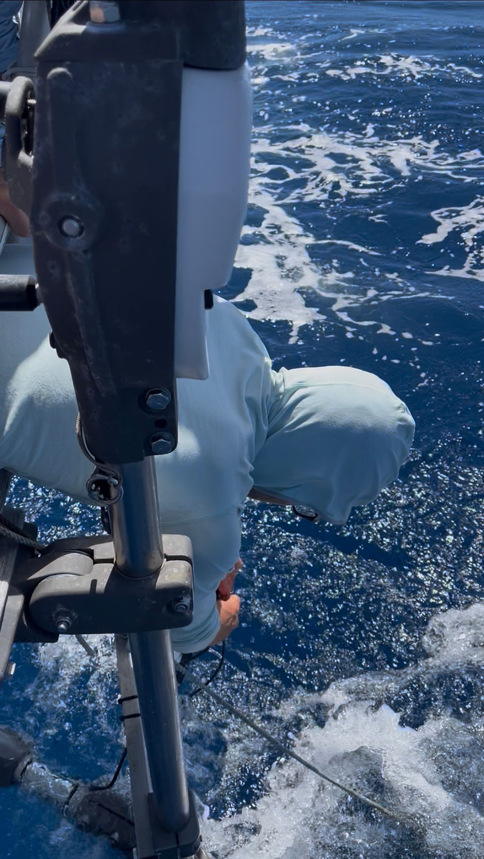 Transom dangling to reattach Wattie's downhaul