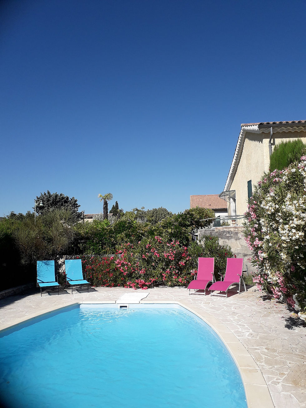 Farniente au bord de la piscine