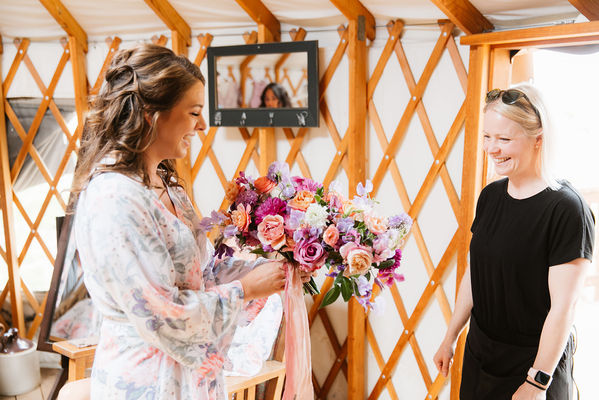 traveling Freelance florist 