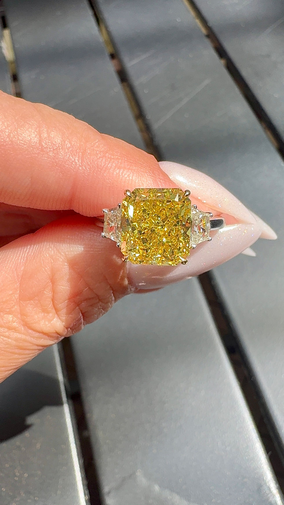 Thumbnail: Fancy Vivid Yellow 4.56ct Ring
