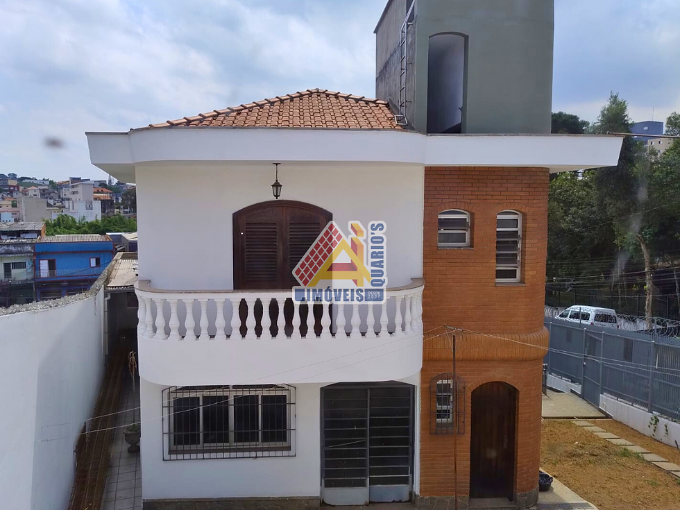 Espaçoso e Aconchegante Casa de Sobrado na Vila Paranaguá