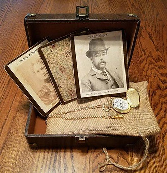 HH Holmes and 9 of his victims. Gold Pocket Watch an Box.