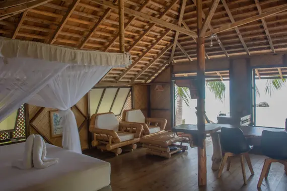 vu lagon du bungalow plage