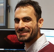 Portrait Romain labo (3).jpg