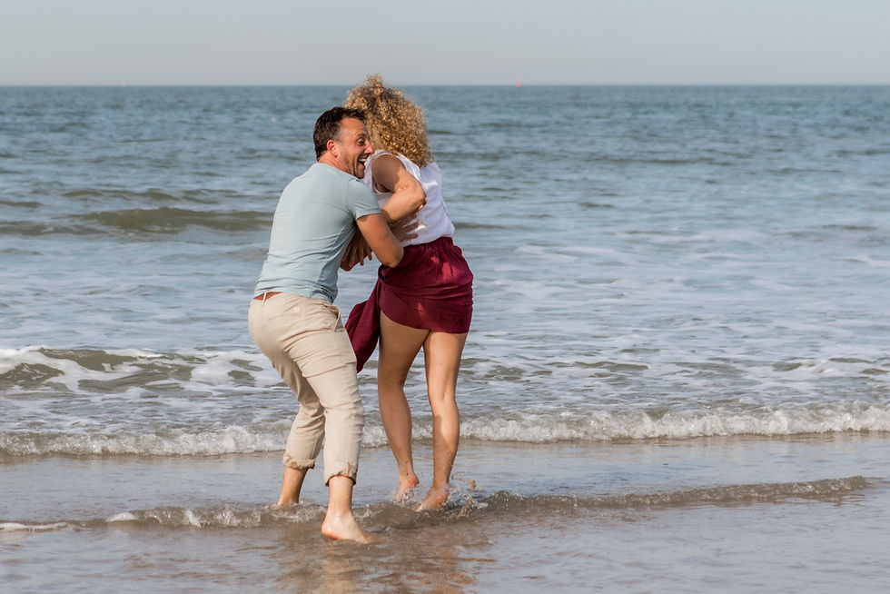 Wat als je partner geen zin heeft in een fotoshoot? | Tips voor ontspannen beelden!