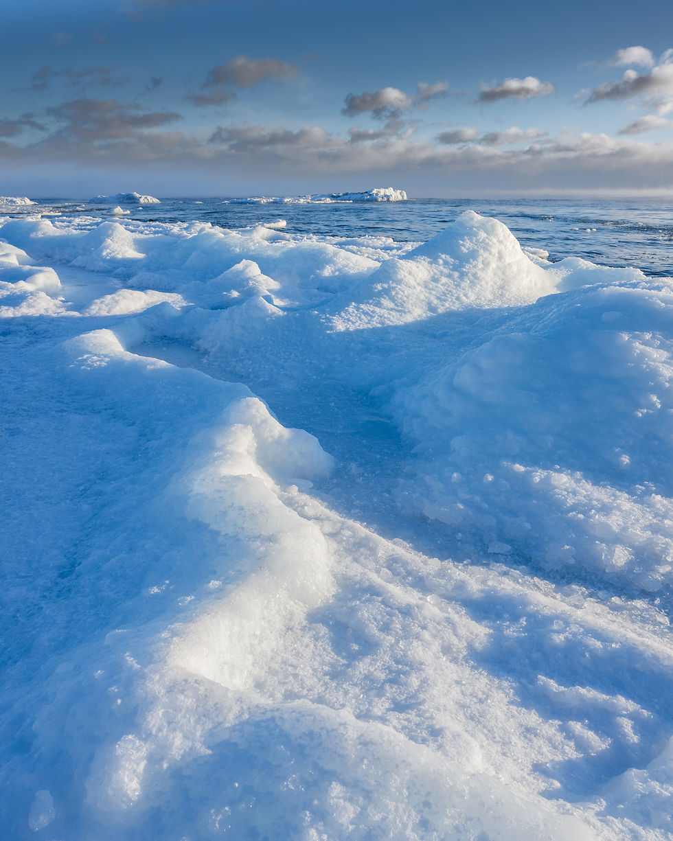Thumbnail: 1678 - Icy Shores of Lake Superior