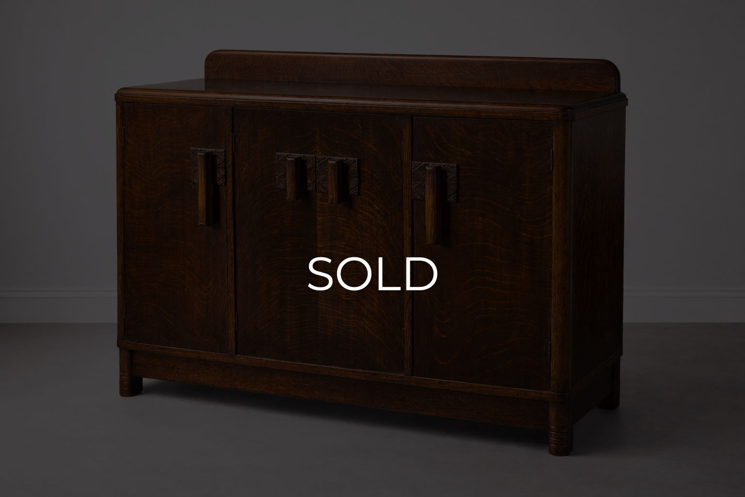Art Deco Tiger Oak Veneer Sideboard with Stylised Handles