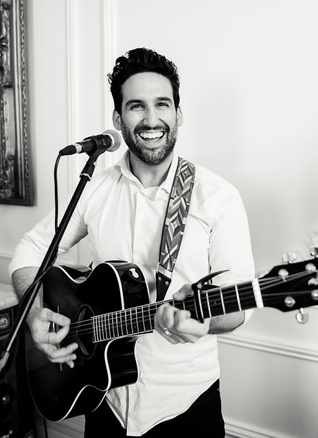 Andrew Rozen Acoustic Wedding Singer & DJ
