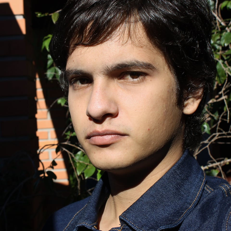 Bordado: cores e texturas com Kauê Nery - 14/12 (sábado) – 16h30 às 18h30