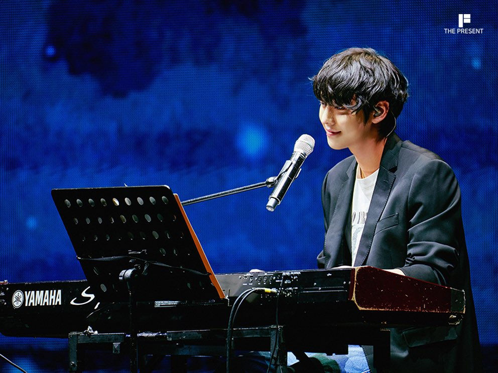 【予約】2023 AHN HYO SEOP ASIA TOUR 〈THE PRESENT SHOW〉 'here and now' Once more