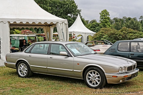 Jaguar XJ-8 - 1999