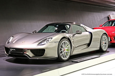 Porsche 918 Spyder - 2015