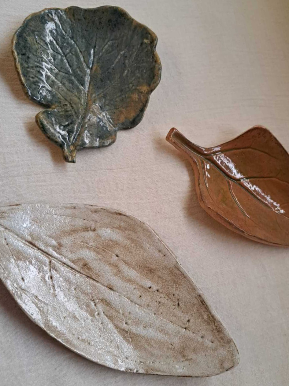 Descanso de Colher Folha em Cerâmica Artesanal 1