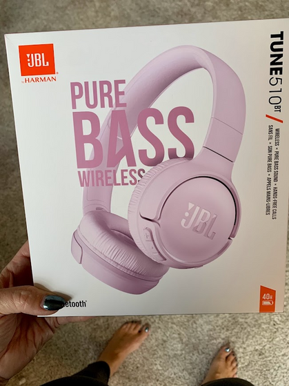 🎧 🎼 If you're in the market for a QUALITY Wireless Headphones, I can't recommend these enough.  Our kids LOVE them!!  Best price I've seen yet 🔗 ⬇