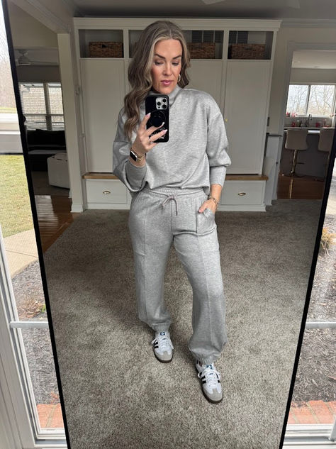 LADIES!!!! New SCOOP drop and it's even better than last season!!! I'm tellin' you, this material is JUST AS GOOD AS my Spanx AirEssentials. 😲 😲 😲