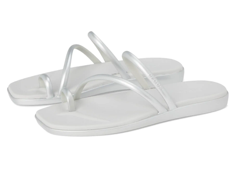 The Crocs I'm Wearing on REPEAT This Summer! ☀️ 