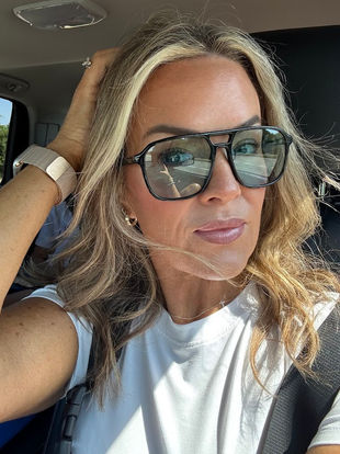 Quay Sunnies BOGO F R E E!!!