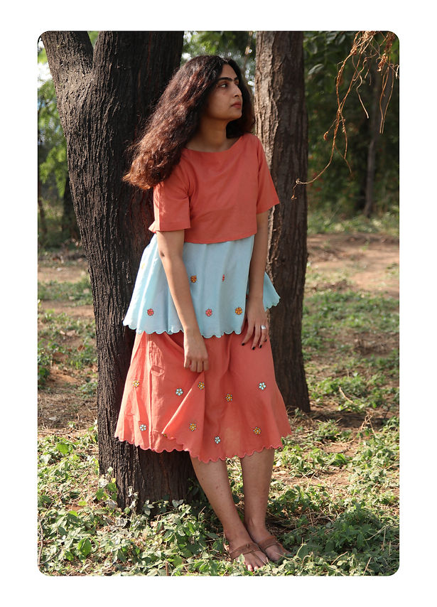LOOK BOOK BLUE POTTERY26.jpg