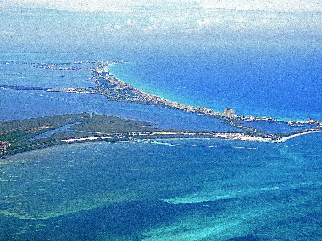 Anywhere in Cancun Private Transport (1-8 People) One Way