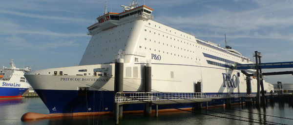 c13-1hull-rotterdam-ferry.jpg