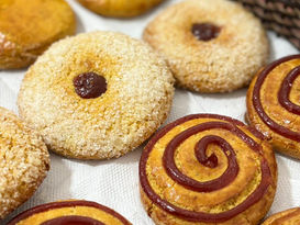 Valochi Sousa destaca diversidade e expertise de seus técnicos na finalização da Broa de Milho dentro das padarias dos supermercados