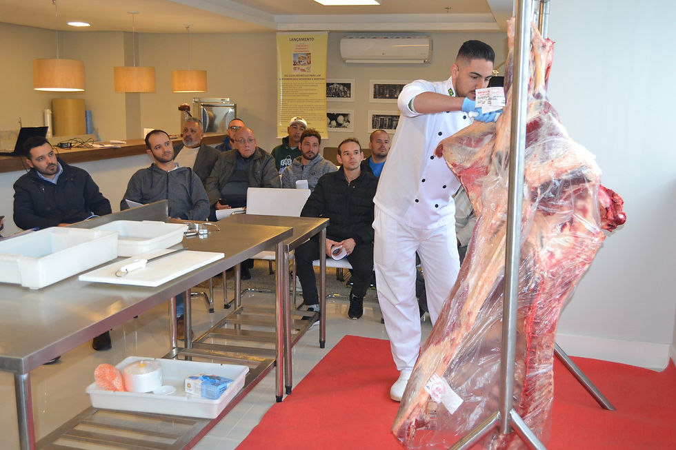 Bancadas de apoio e tendal em aço inox AISI 304: eficiência, higiene e durabilidade com a Formiga Inox