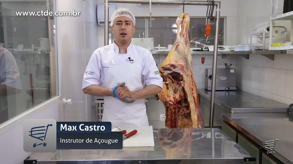 Max Castro, instrutor de Açougue