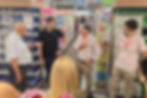 Clóvis Polese com Ugo Dalpiaz, Lucas Brunetto e outros supermercadistas nas visitas em supermercados