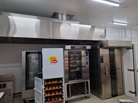Coifa em inox AISI 304 para padaria: eficiência, higiene e alto desempenho com a Formiga Inox