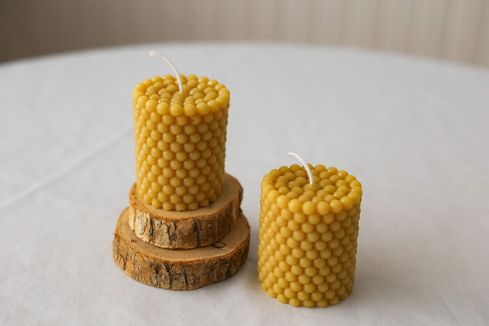Thumbnail: Beeswax bubbly pillar candle