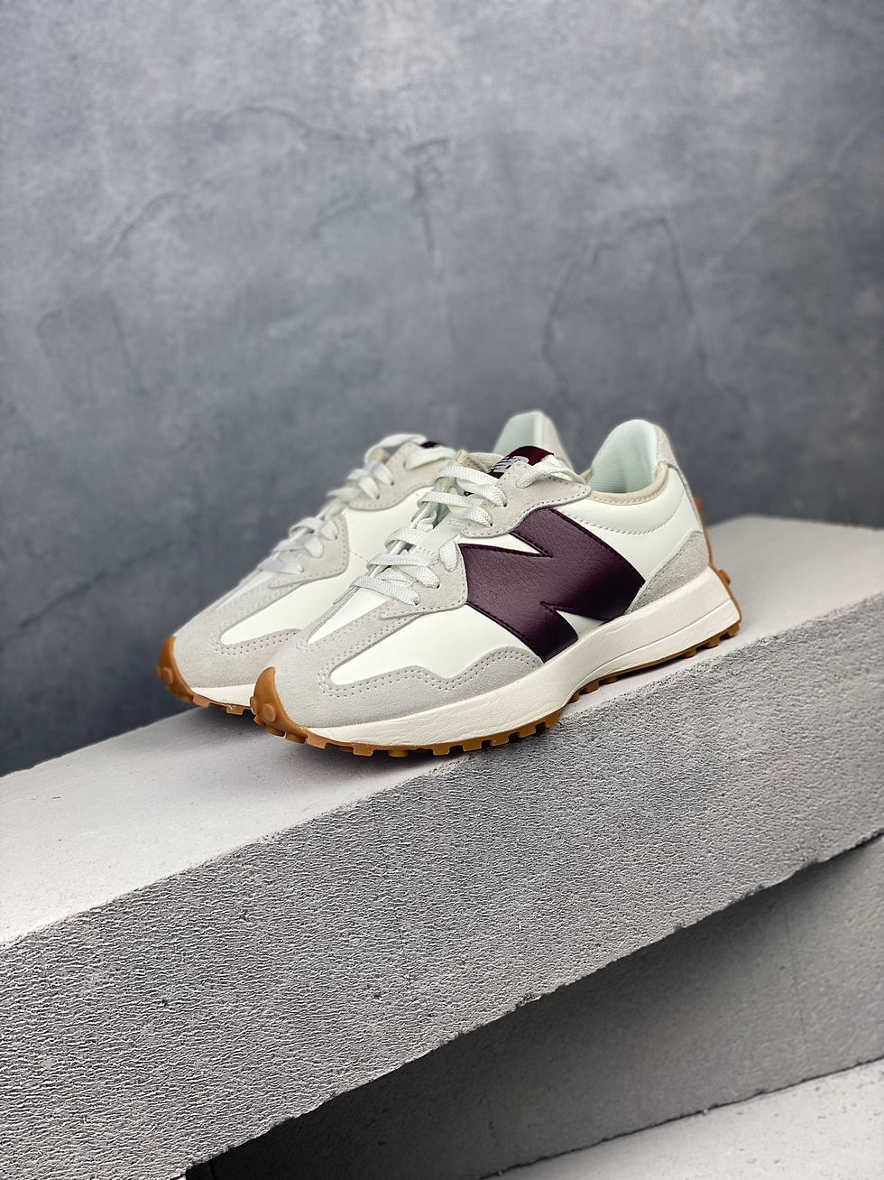 縮圖：New Balance 327 Moonbeam Classic Burgundy WS327KA