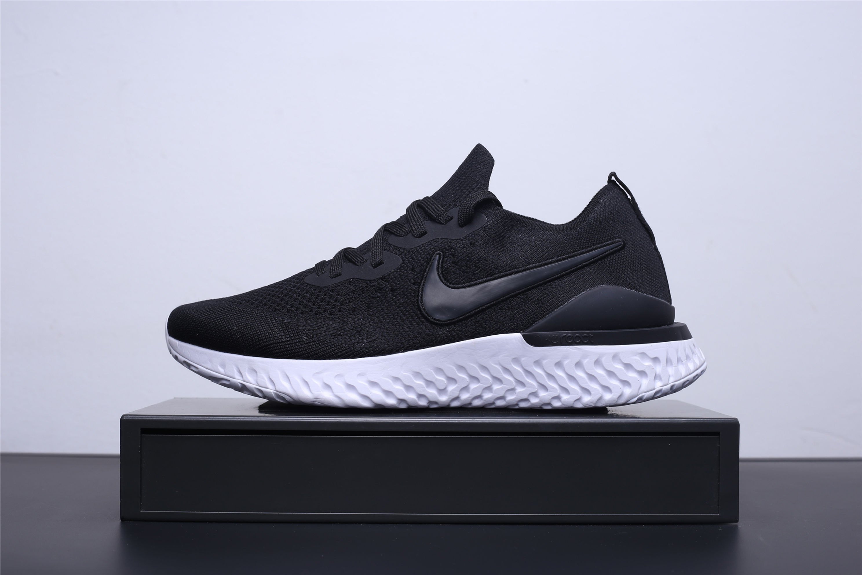Nike Epic React Flyknit 2 Black White BQ8928-002