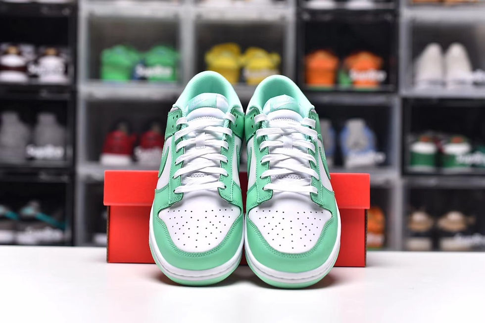 縮圖：Nike Dunk Low Green Glow DD1503-105