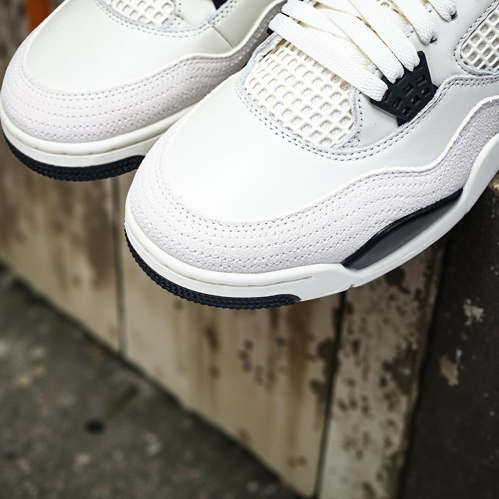 縮圖：Jordan 4 Retro OG Flight Club IM4002-100