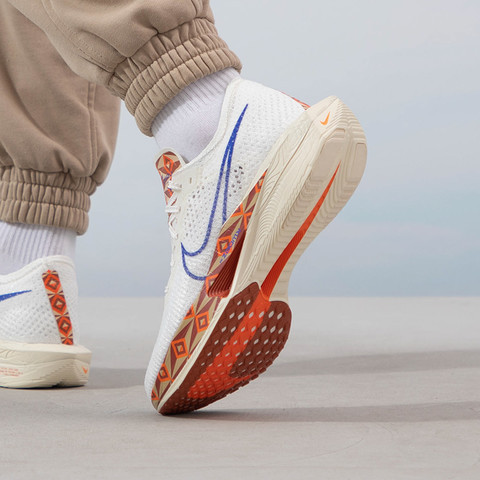 新品 ZOOMX VAPORFLY NEXT% 3 青 26cm 新品 ZOOMX VAPORFLY NEXT% 3 青 26cm Nike Zoom x Vaporfly (Blue