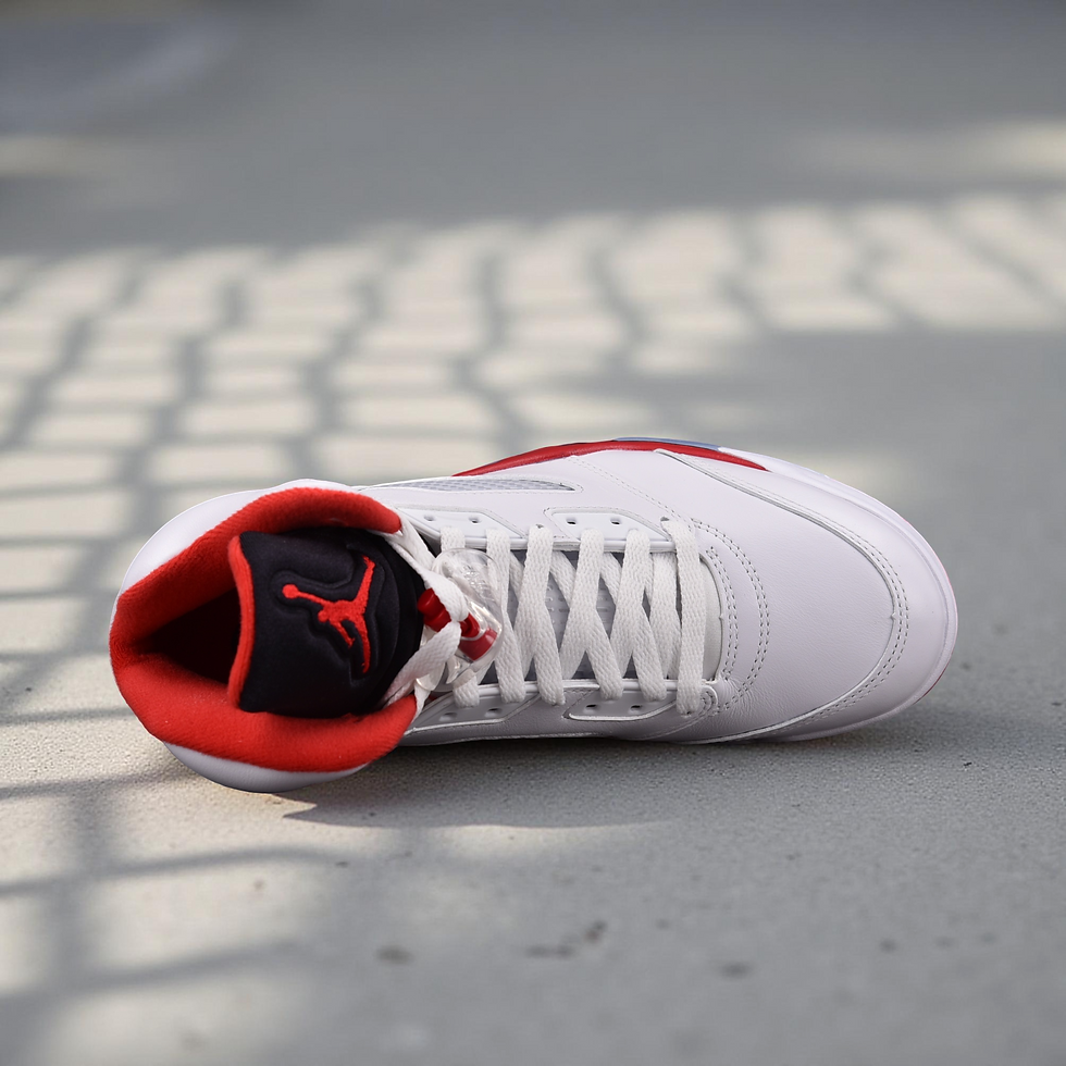 縮圖：Jordan 5 Retro Fire Red Black Tongue HQ7978-101