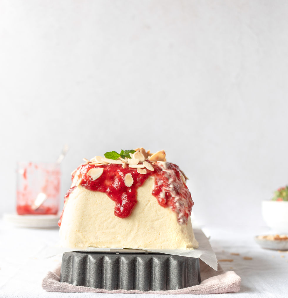 Semifreddo cake with almond praline and strawberry jam
