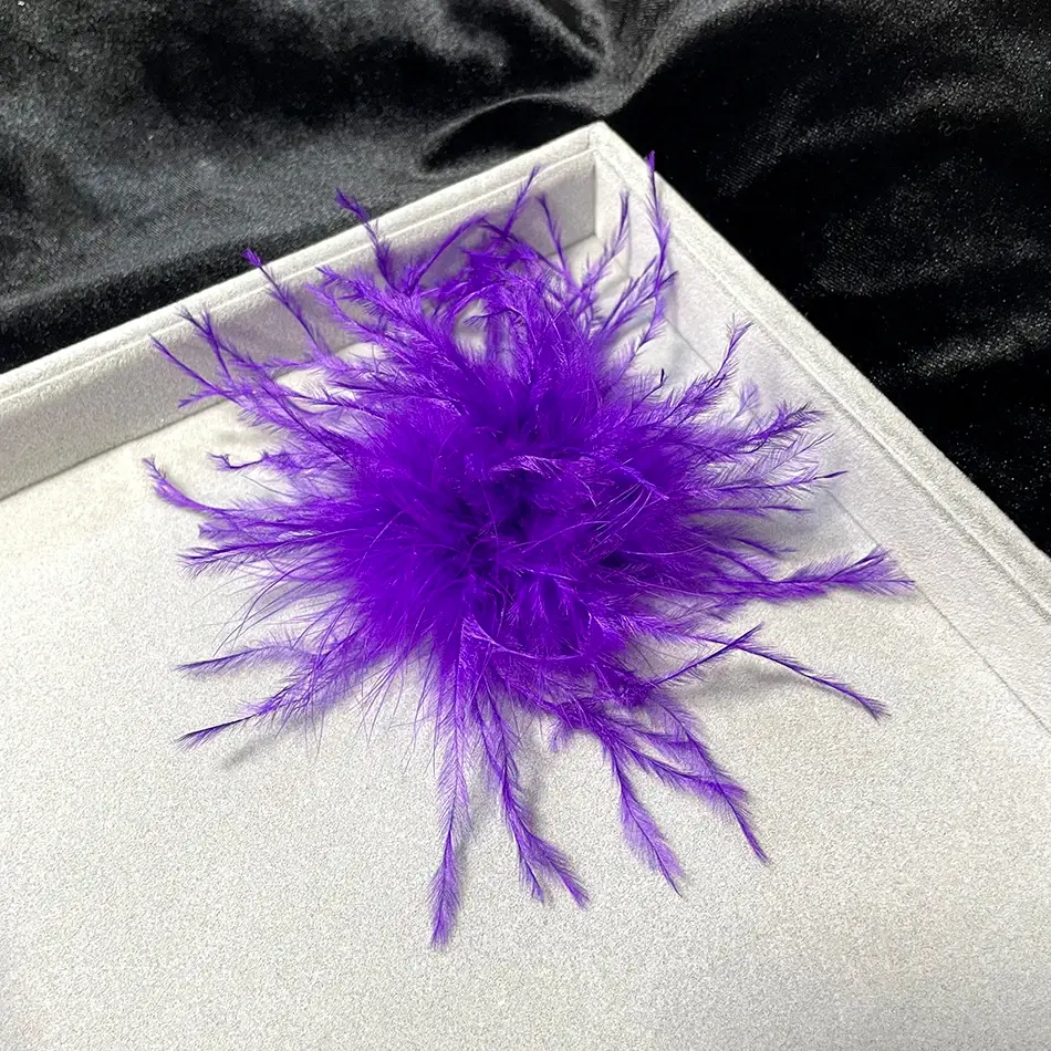 Thumbnail: Ostrich Feather Brooch for Women Fashion