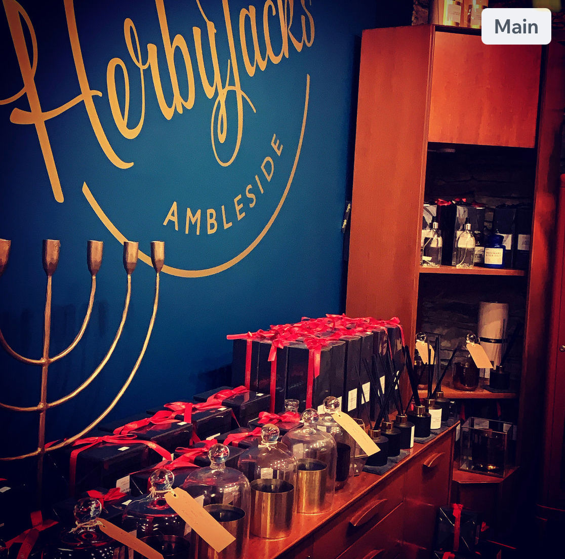 OUD AND WOODSMOKE LUXURY DIFFUSER