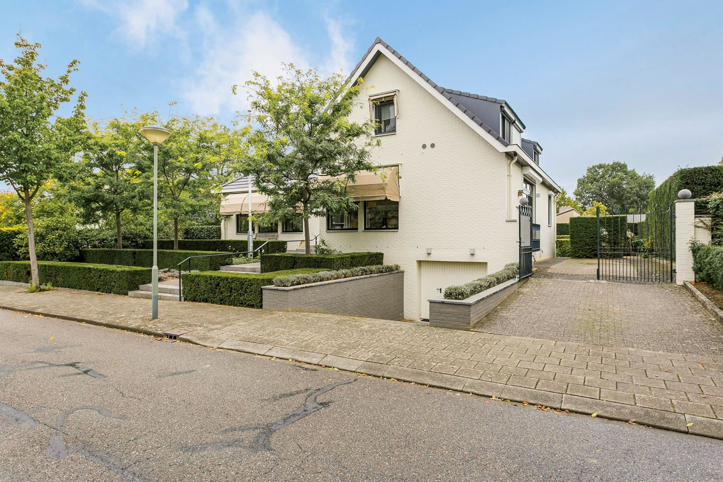 Belleboom 28, Roermond