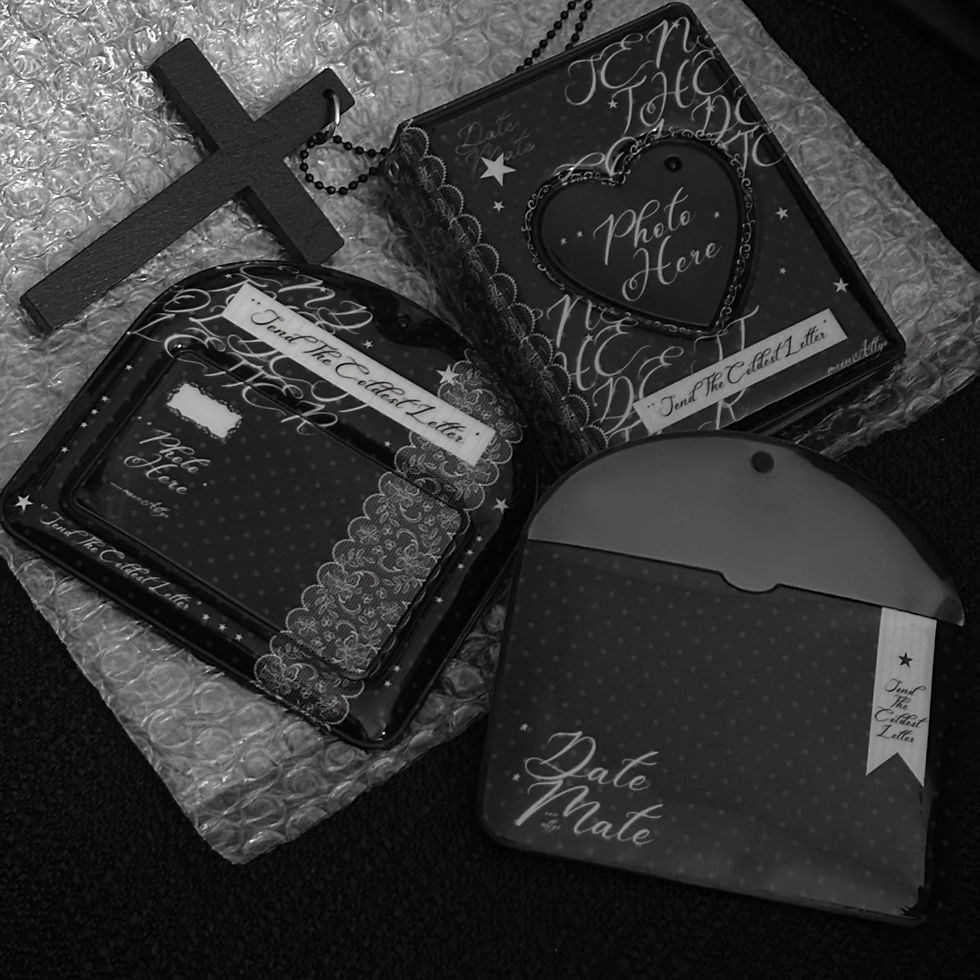 섬네일: meonattyo the coldest letter photocard holder