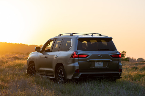 2021 Lexus LX 570 exterior