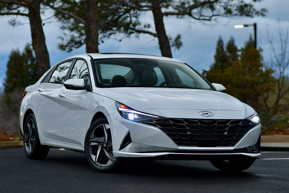 2021 Hyundai Elantra Limited Review | The Road Beat