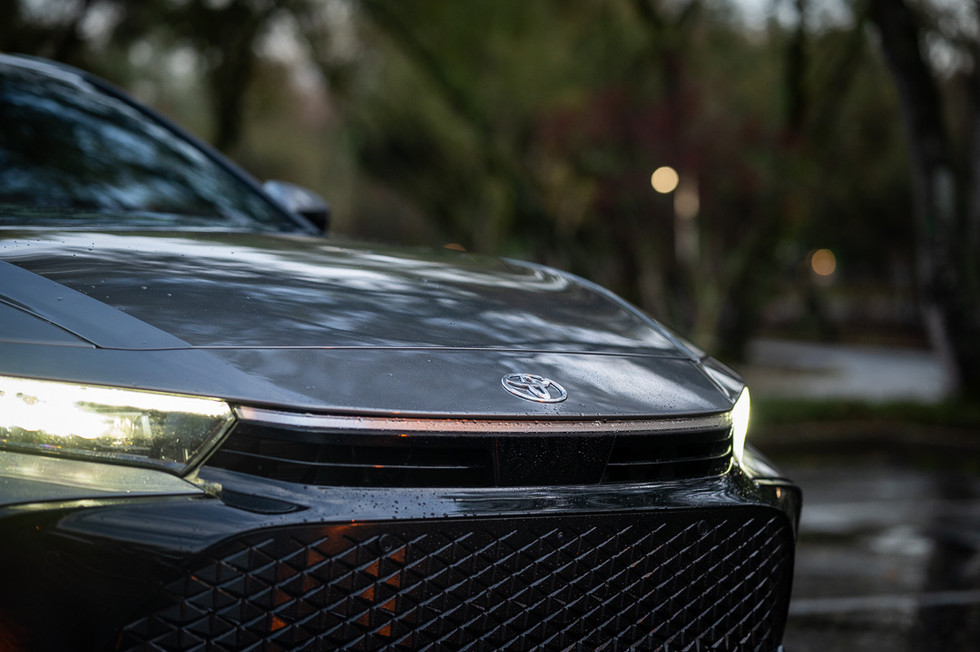 Toyota Crown platinum hybrid max exterior detail