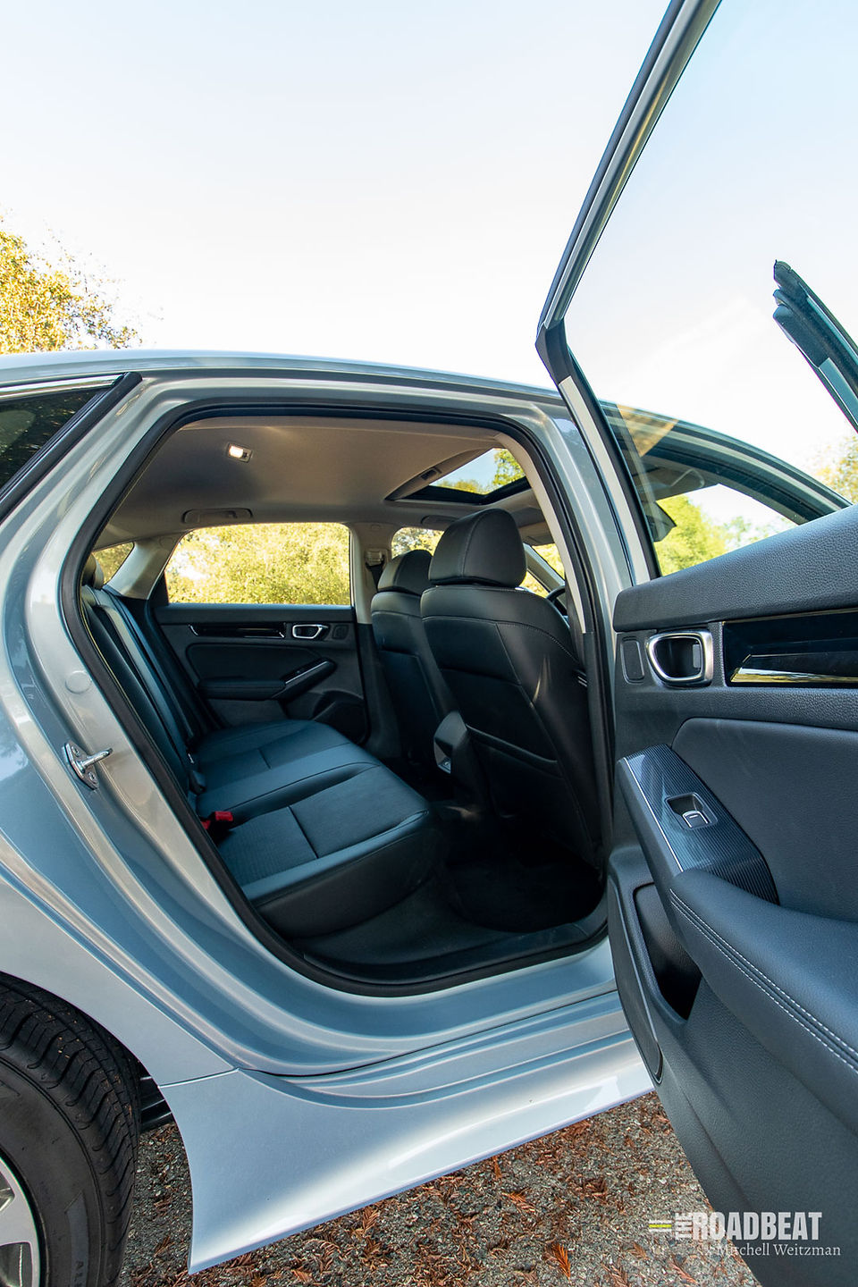 2022 honda civic rear seat