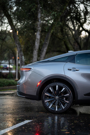 Toyota Crown platinum hybrid max