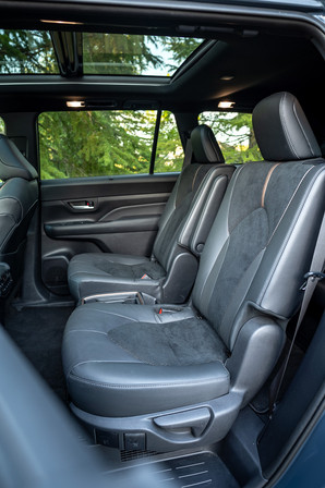 toyota grand highlander platinum rear seats