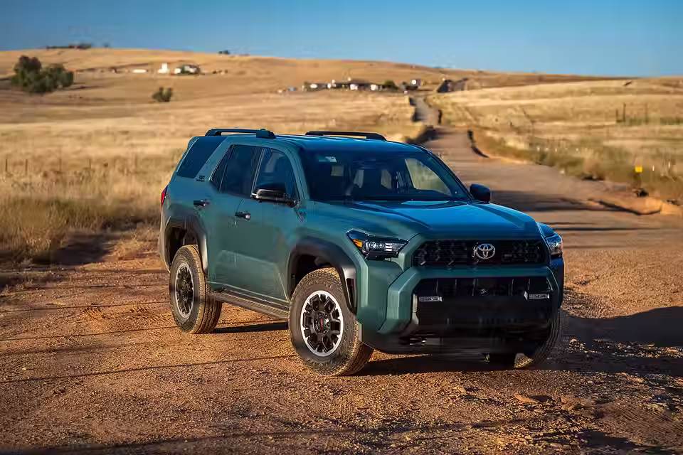 exterior front three quarter Everest Toyota 4Runner TRD