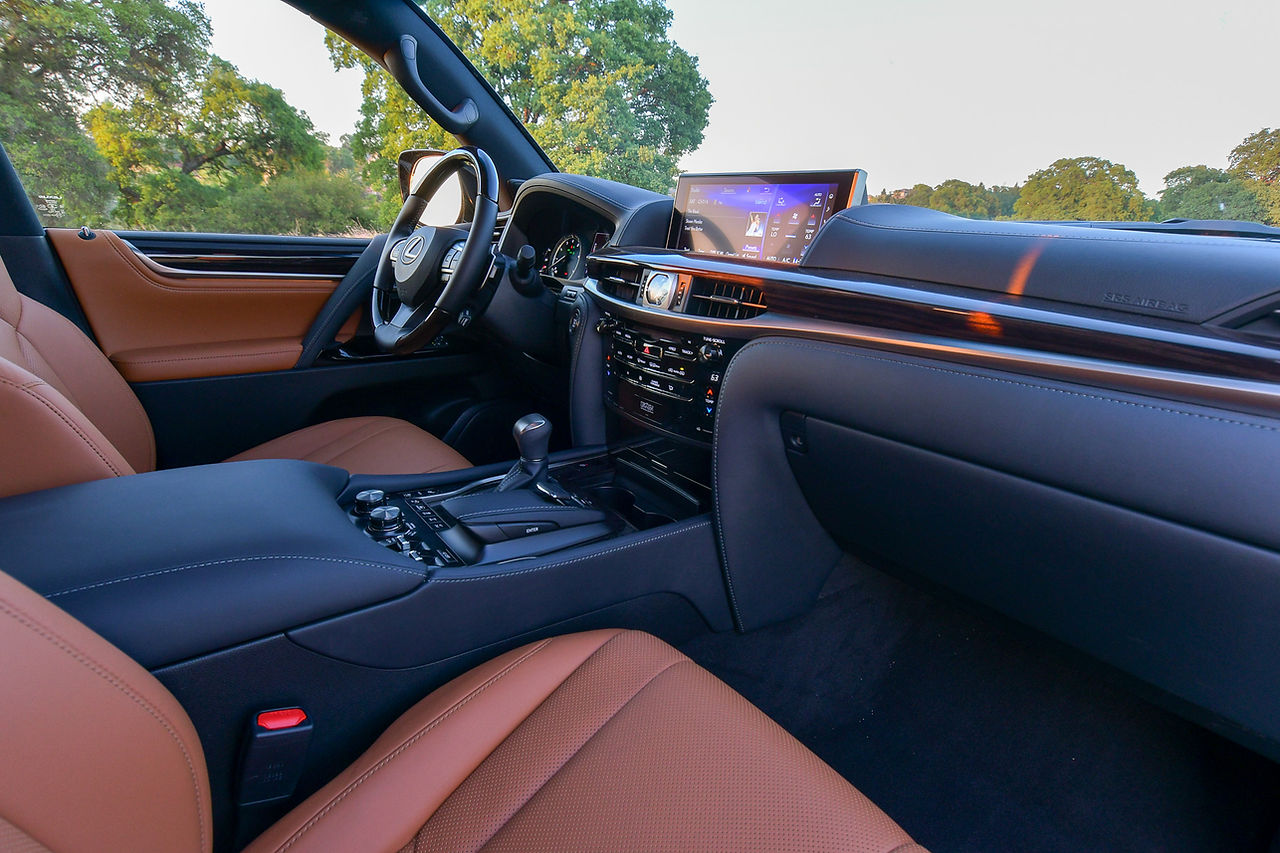 2021 Lexus LX570 interior image